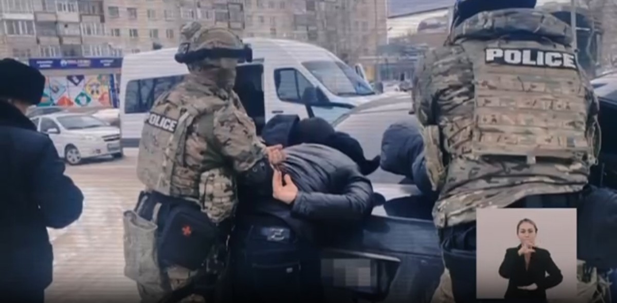 Произошло жестокое вымогательство в Кызылорде: похищение, избиения и прыжок с пятого этажа