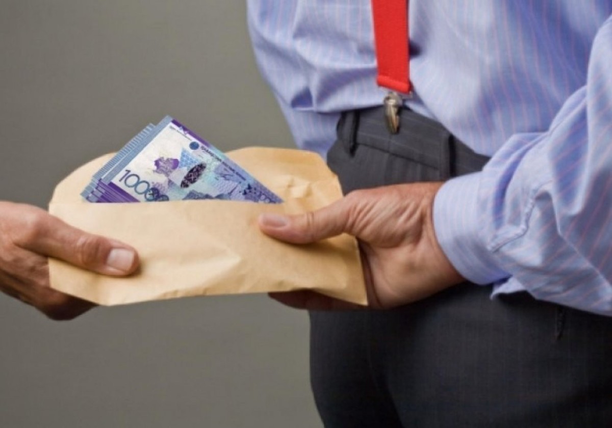 Руководитель Управления культуры области Улытау  получил взятку  2 млн тенге